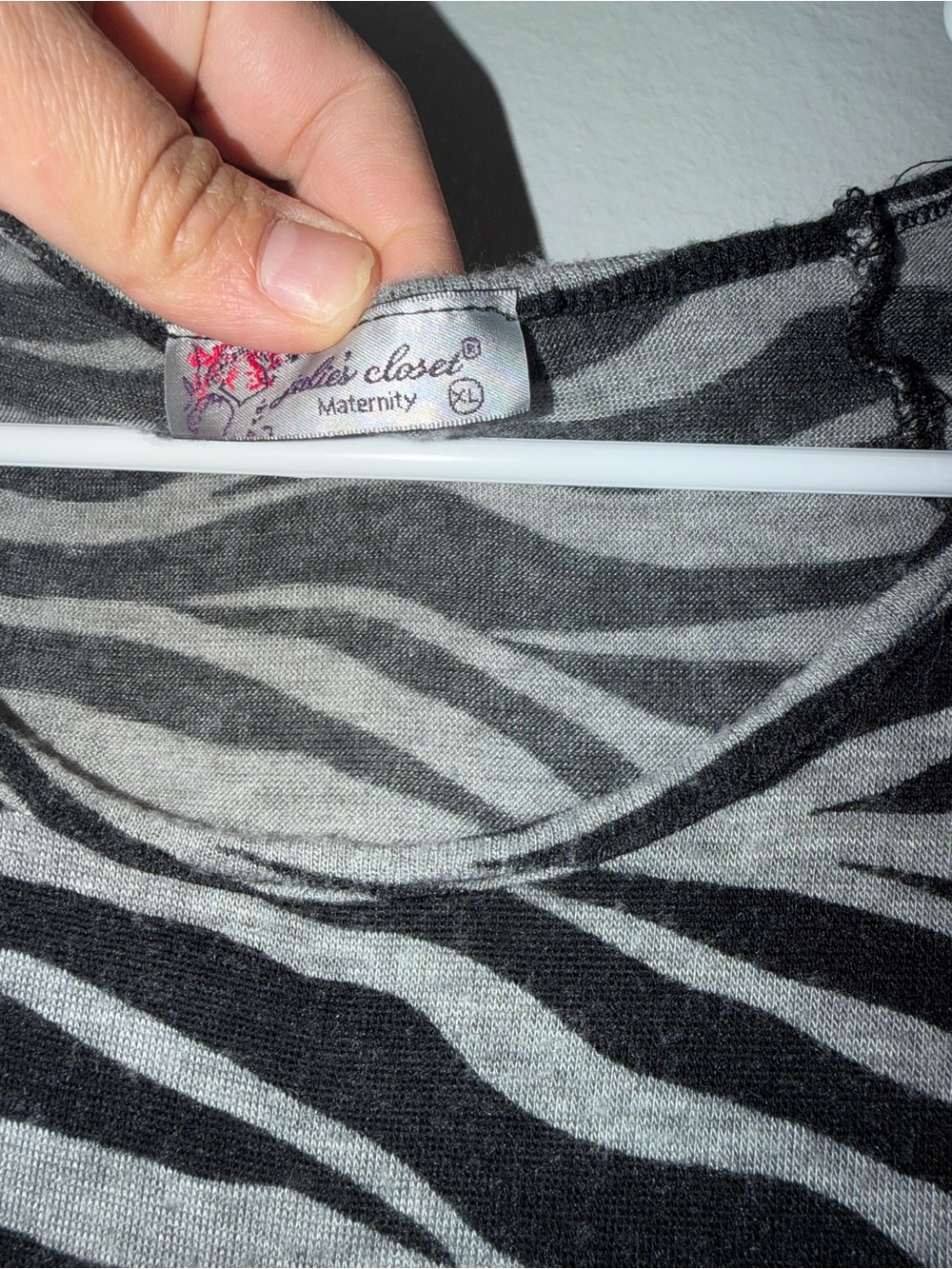 julie's closet Black & Gray Zebra Scoop Neck Short Sleeve Top - Picture 5 of 6